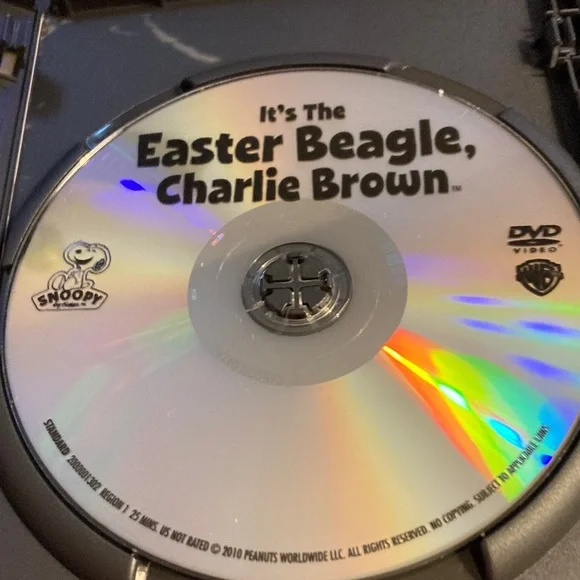 It's The Easter Beagle, Charlie Brown DVD - Picture 4 of 4